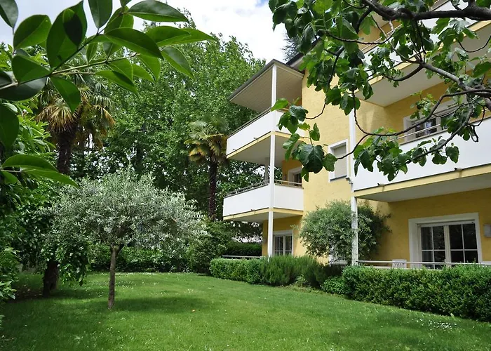 Apartments Villa Majense