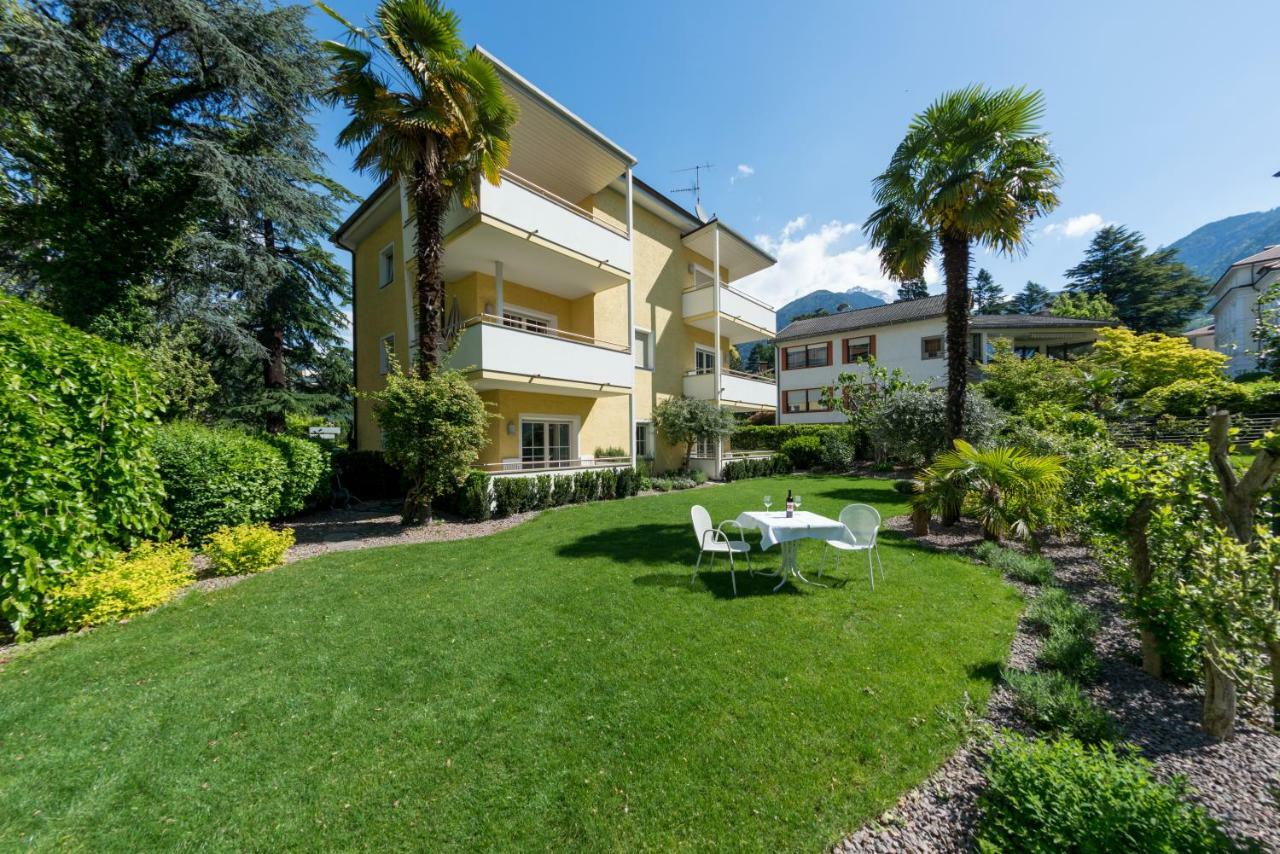 Aparthotel Majense 2*